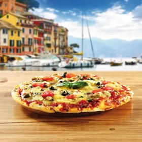 Pizza im Straßenlokal © magdal3na-fotolia.com